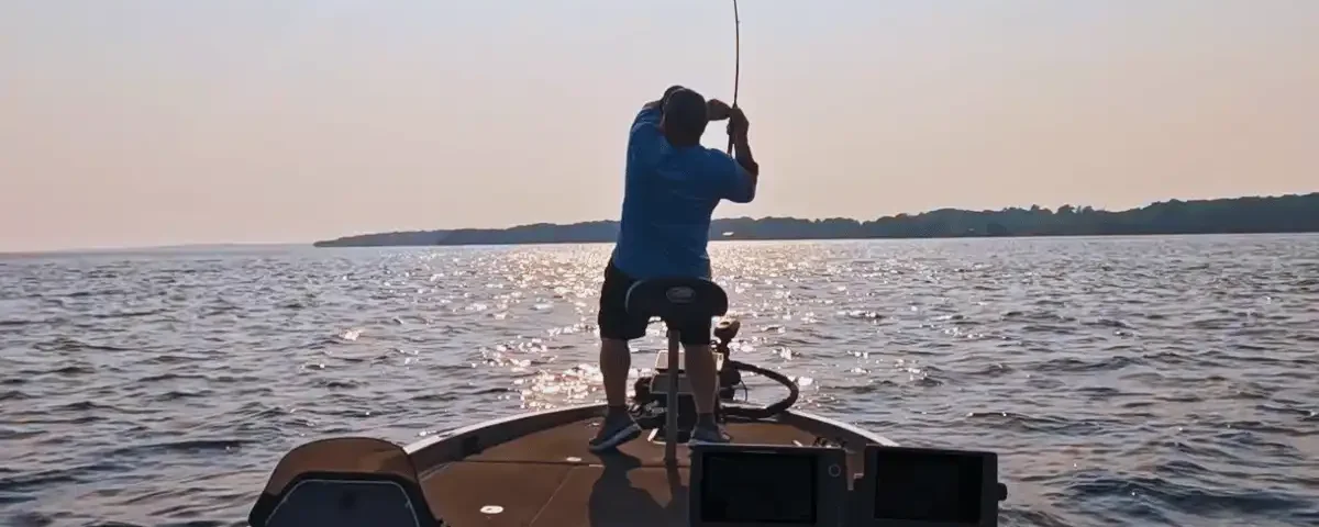 6.52 lb smallmouth bass caught on St. Lawrence River with full fight and release