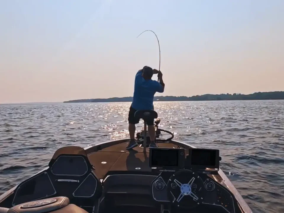 6.52 lb smallmouth bass caught on St. Lawrence River with full fight and release